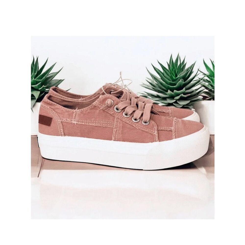 NWT Blowfish Malibu LEXINE 7.5 Dusty Pink Distressed Stitched Platform Sneakers